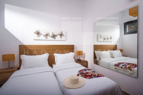 5 bedrooms Villa in Agios Nikolaos, Greece No. 24350 2