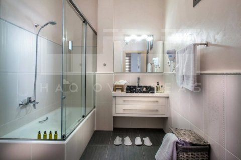 5 bedrooms Villa in Agios Nikolaos, Greece No. 24350 3