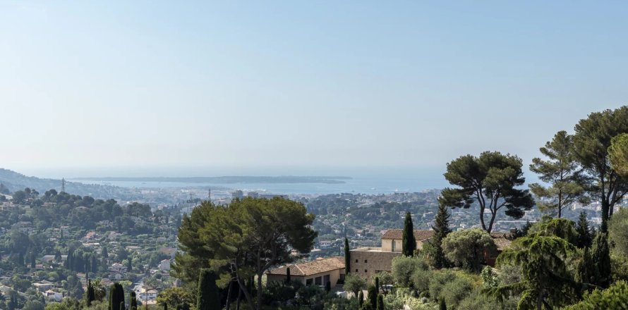 4 dormitorios House en Mougins, France No. 72562