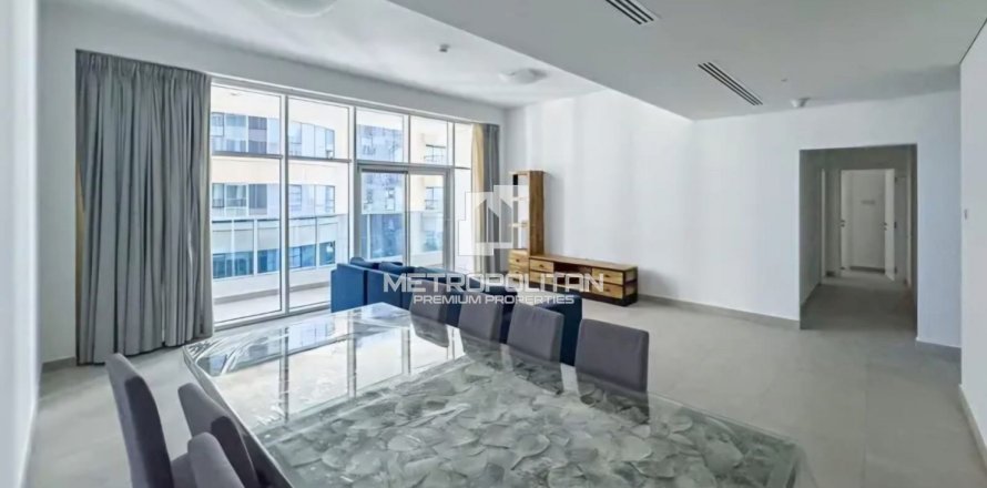 2 bedrooms Apartment in Marina Arcade Tower, UAE No. 118244