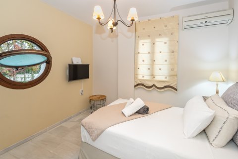 5 bedrooms Villa in Chania, Greece No. 23870 18