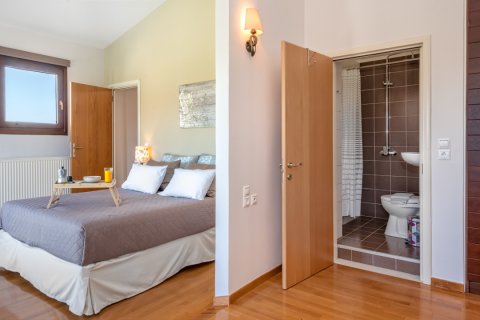 5 bedrooms Villa in Chania, Greece No. 23870 17