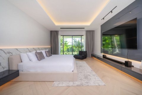 5 bedrooms Villa in Phuket, Thailand No. 86161 12