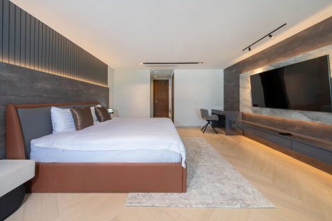 5 bedrooms Villa in Phuket, Thailand No. 86161 13