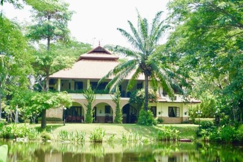 6 bedrooms House in Chiang Mai, Thailand No. 97516 1
