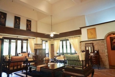 6 bedrooms House in Chiang Mai, Thailand No. 97516 2