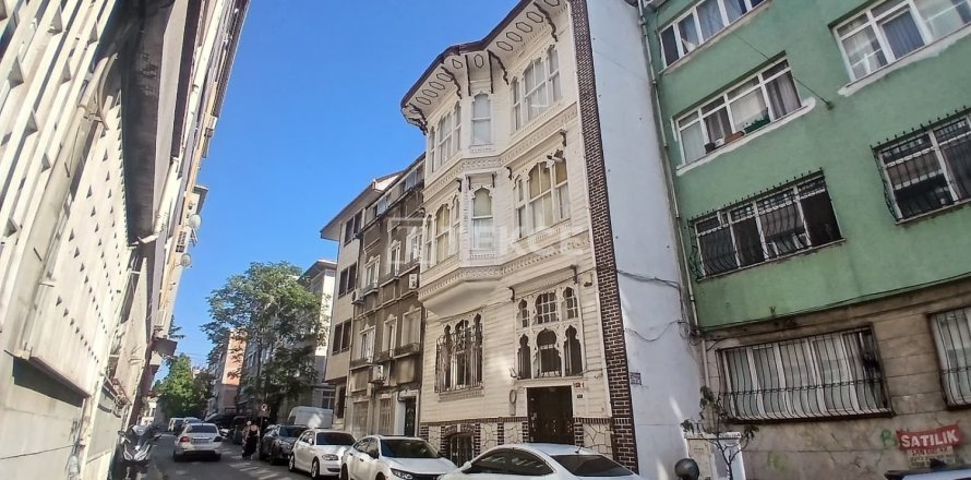 6 chambres Villa à Istanbul, Turkey No. 128021
