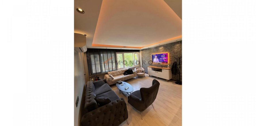 4 bedrooms Apartment in Besiktas, Turkey No. 115912