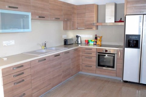 5 bedrooms Villa in Paphos, Cyprus No. 78173 7