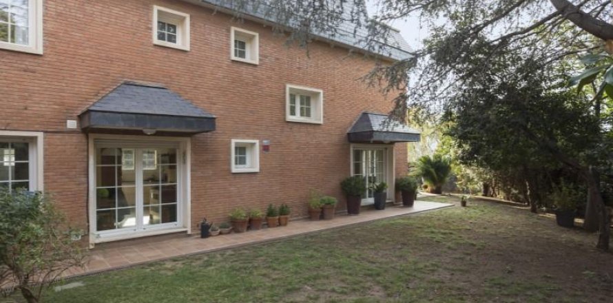 5 dormitorios  en Duc Tan, Vietnam No. 25160