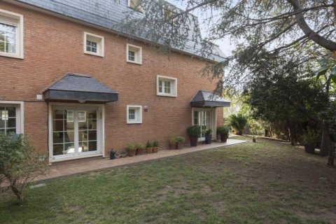 5 bedrooms House in Barcelona, Spain No. 25160