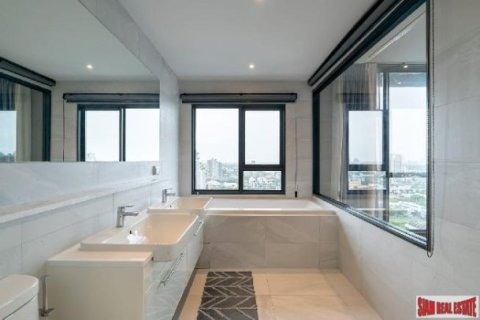 3 bedrooms Apartment in Bangkok, Thailand No. 97451 16