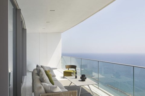 3 bedrooms Apartment in Limassol, Cyprus No. 104504 1