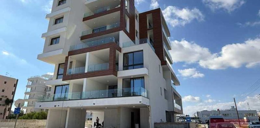 2 bedrooms Apartment in Larnaca, Cyprus No. 80076