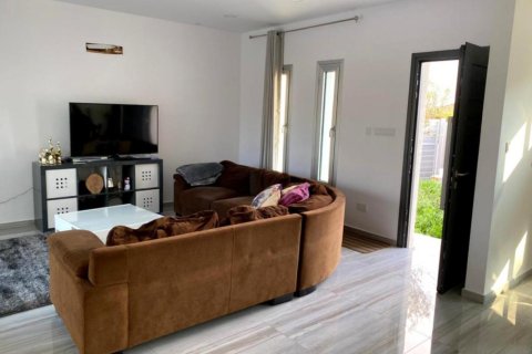 Вилла с 3 спальнями в Лимассол, Кипр №106265 2