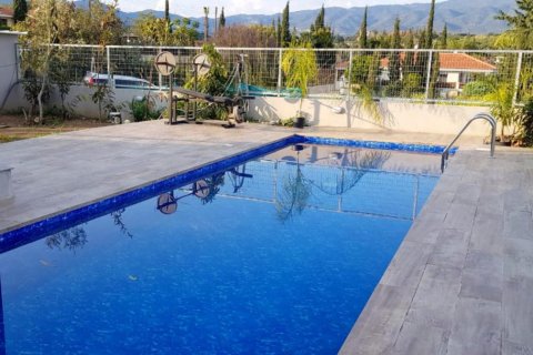 Вилла с 3 спальнями в Лимассол, Кипр №106265 9