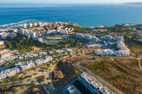 3 bedrooms Apartment in Estepona, Spain No. 112274