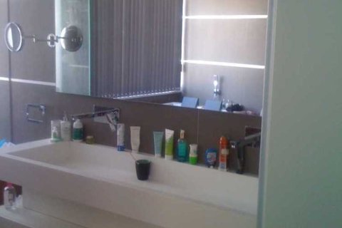 Дом с 5 спальнями в Пареклисия, Кипр №39640 7