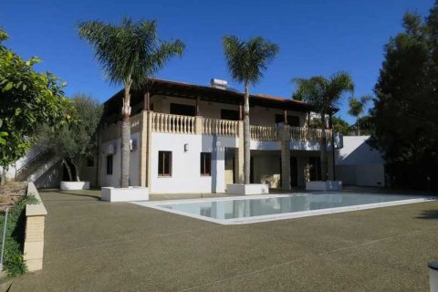 5 dormitorios Villa en Moni, Cyprus No. 84111 1