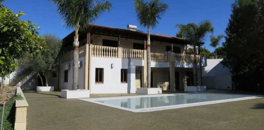 5 dormitorios Villa en Moni, Cyprus No. 84111