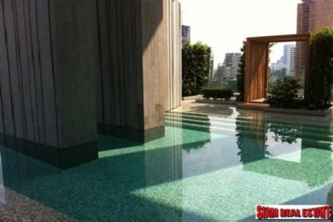 2 bedrooms Apartment in Bangkok, Thailand No. 95658 3