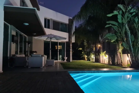 Дом с 4 спальнями в Лакатамия, Кипр №76808 6