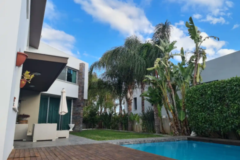 Дом с 4 спальнями в Лакатамия, Кипр №76808 3