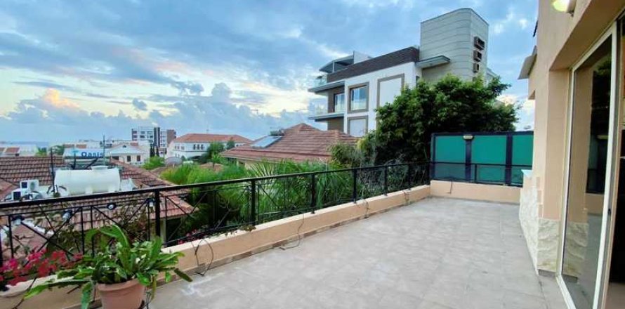 Дом с 3 спальнями в Гермасойя, Кипр №76152