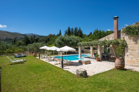 Вилла с 4 спальнями в Ханья, Греция №23990 8