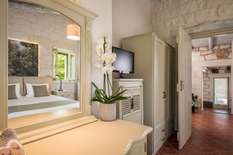 Вилла с 4 спальнями в Ханья, Греция №23990 16