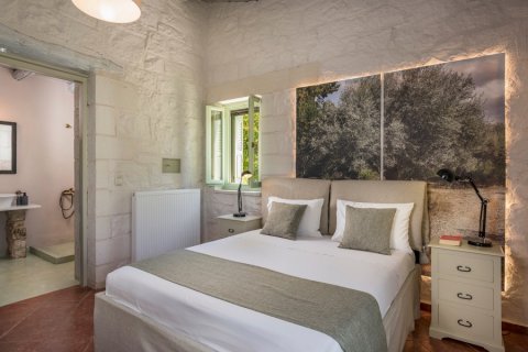 Вилла с 4 спальнями в Ханья, Греция №23990 26