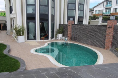 5 bedrooms Villa in An Thach Trung, Vietnam No. 18019 23