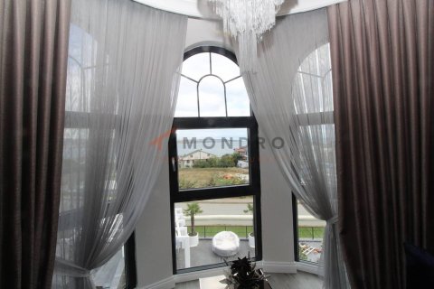 5 bedrooms Villa in An Thach Trung, Vietnam No. 18019 16