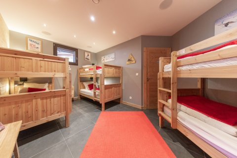 7 bedrooms House in Morzine, France No. 100132 10