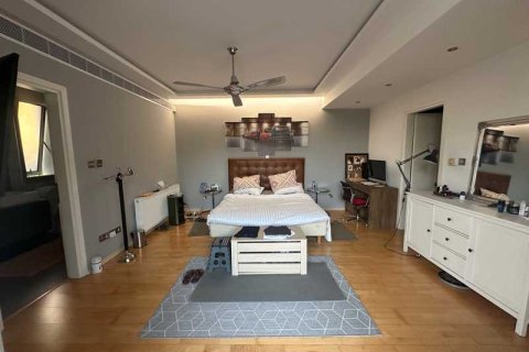 Дом с 4 спальнями в Лакатамия, Кипр №62564 8