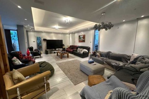 Дом с 4 спальнями в Лакатамия, Кипр №62564 6