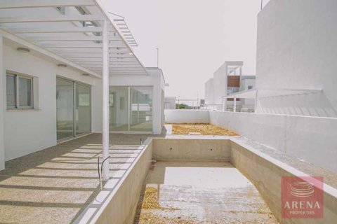 Вилла с 3 спальнями в Айя Напа, Кипр №63505 6