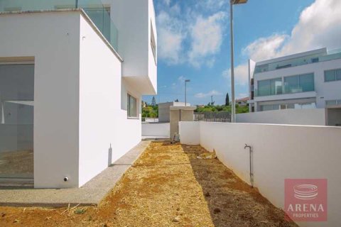 Вилла с 3 спальнями в Айя Напа, Кипр №63505 9