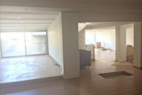 650m² Building in Glyfada, Greece No. 59327 4