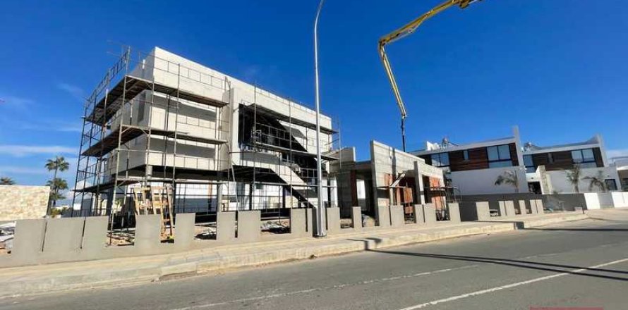 4 bedrooms Villa in Protaras, Cyprus No. 78359