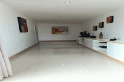Дом с 3 спальнями в Паттайя, Таиланд №96873 13