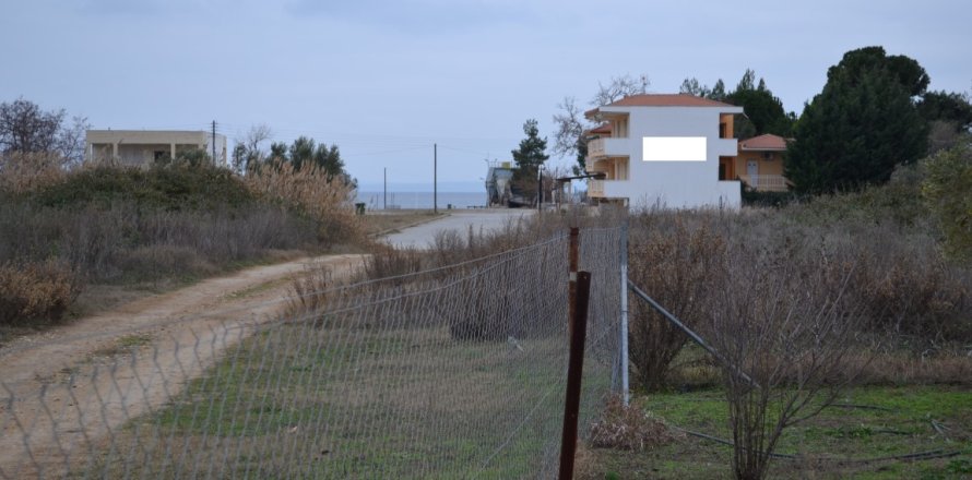 1000m² Land in Polygyros, Greece No. 109632