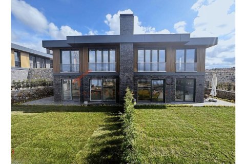 3 bedrooms Villa in Ra Ban, Vietnam No. 115448 1