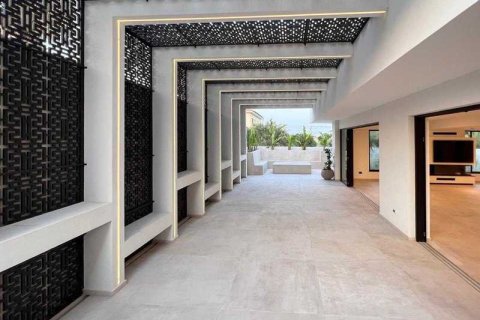 7 chambres House à Strovolos, Cyprus No. 31158 4