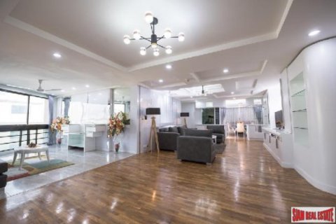 3 bedrooms Apartment in Bangkok, Thailand No. 98130 6