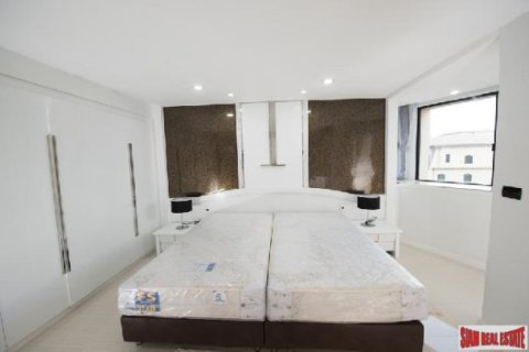 3 bedrooms Apartment in Bangkok, Thailand No. 98130 8