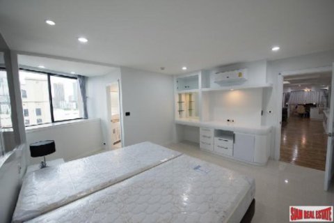 3 bedrooms Apartment in Bangkok, Thailand No. 98130 9