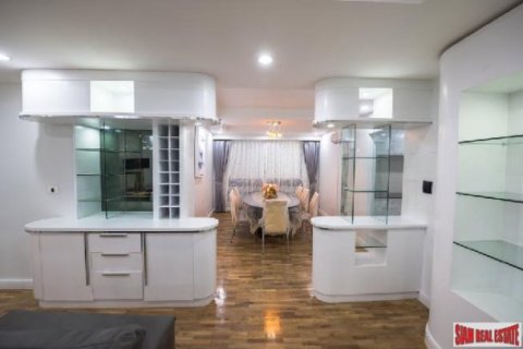 3 bedrooms Apartment in Bangkok, Thailand No. 98130 26