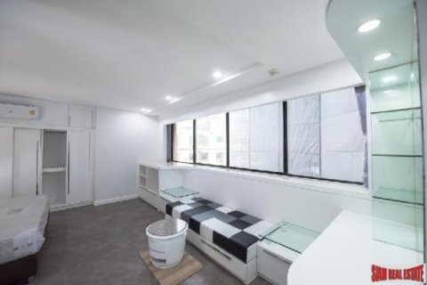 3 bedrooms Apartment in Bangkok, Thailand No. 98130 19