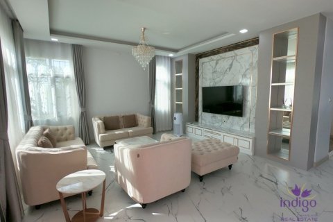 4 bedrooms House in Chiang Mai, Thailand No. 97710 22